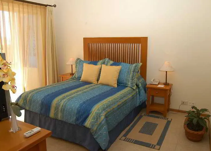 Vistazul And 4*